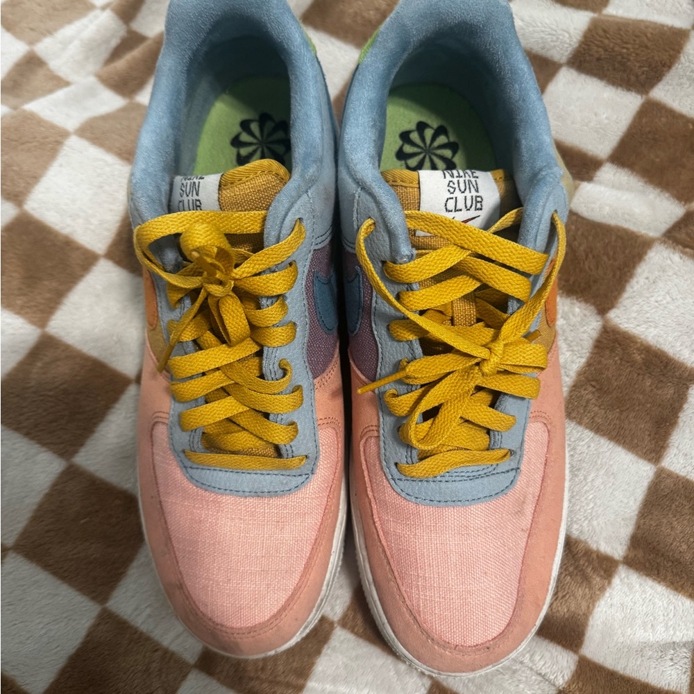 Nike Sun Club Pastel Sneakers